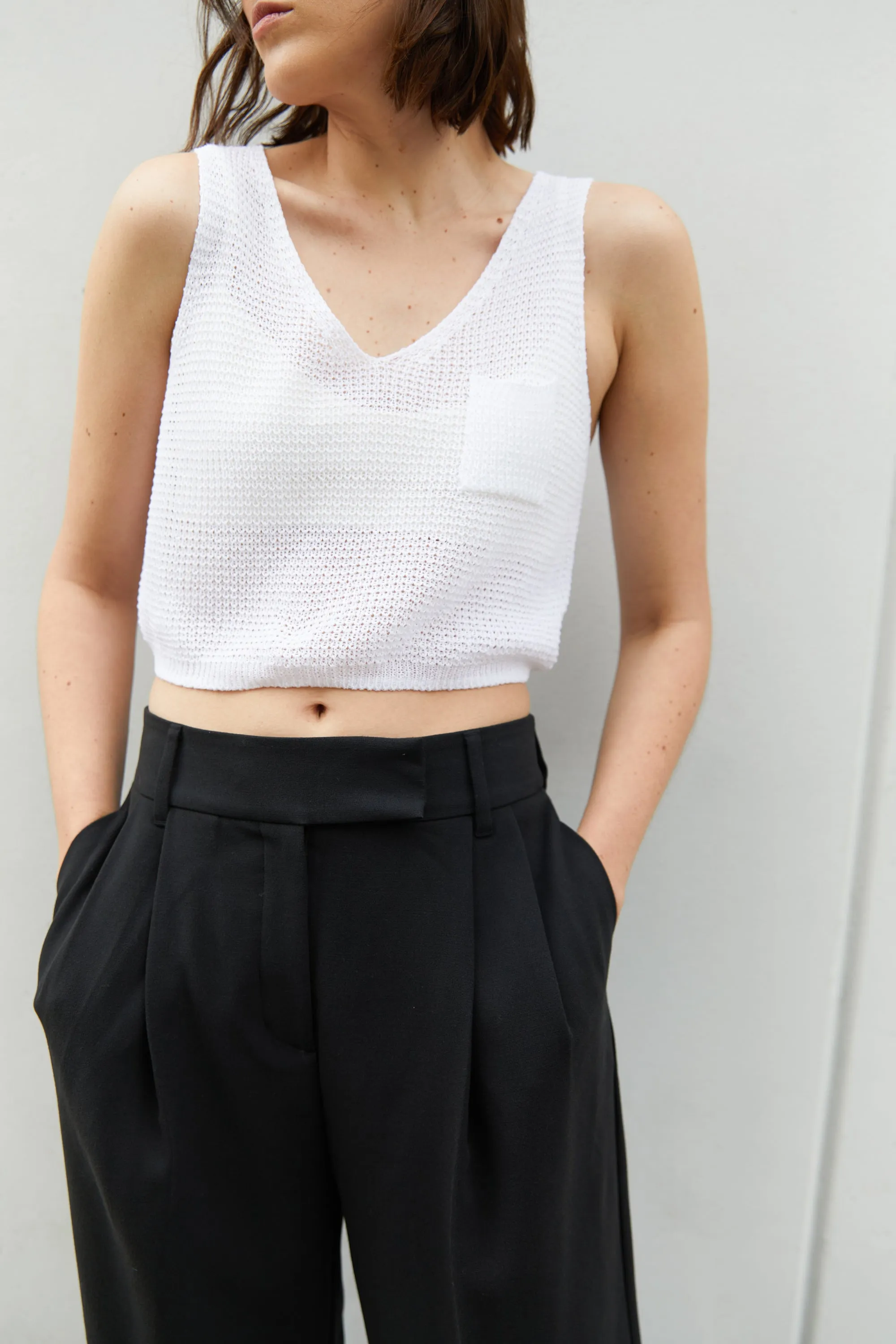 LOOSE KNIT CROPPED TANK