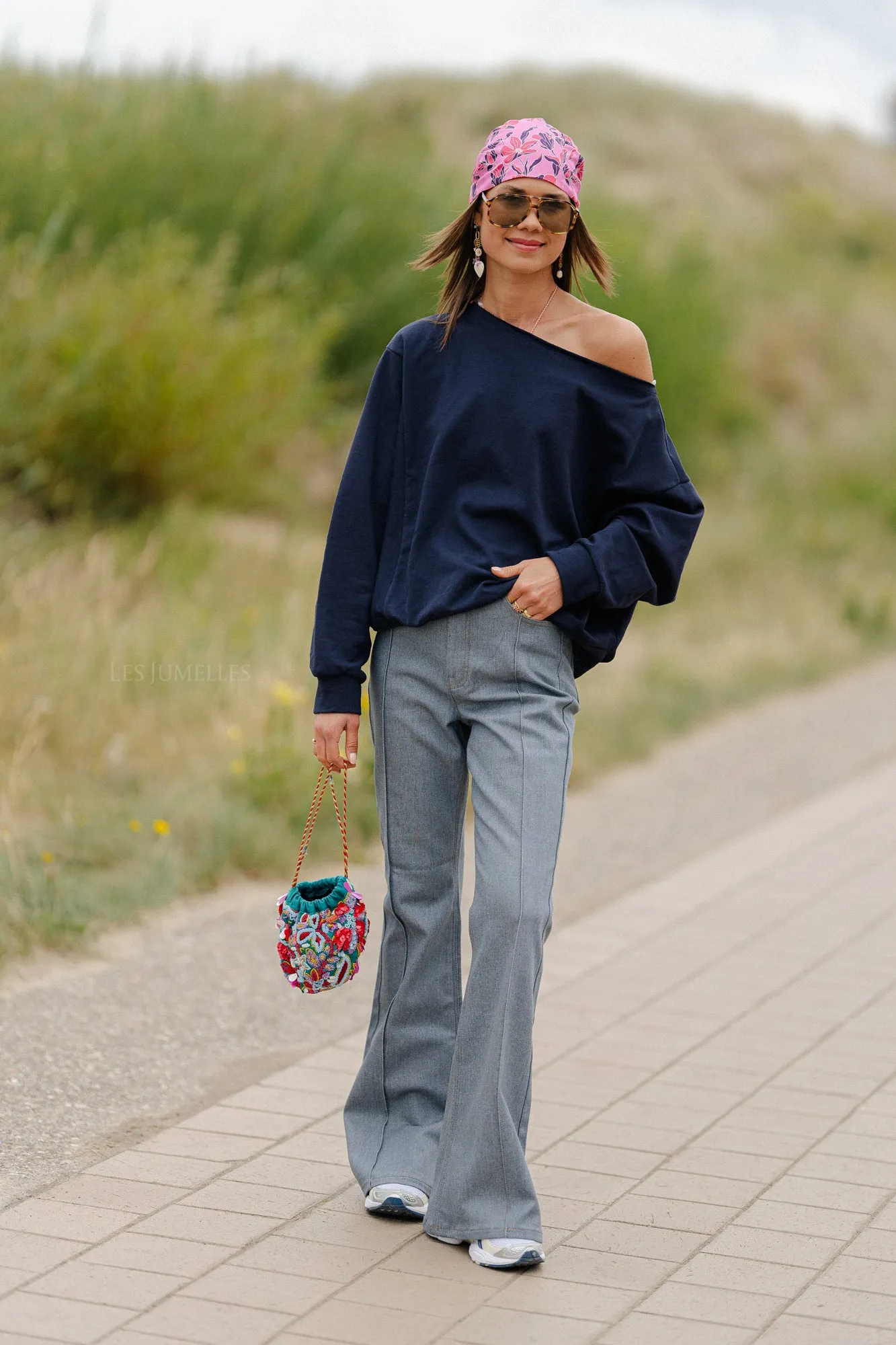 Olga off shoulder sweater navy