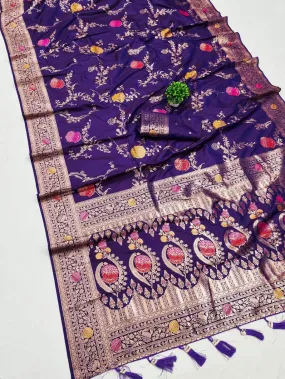 Proficient Royal Purple Soft Banarasi Silk Saree With Alluring Blouse Piece