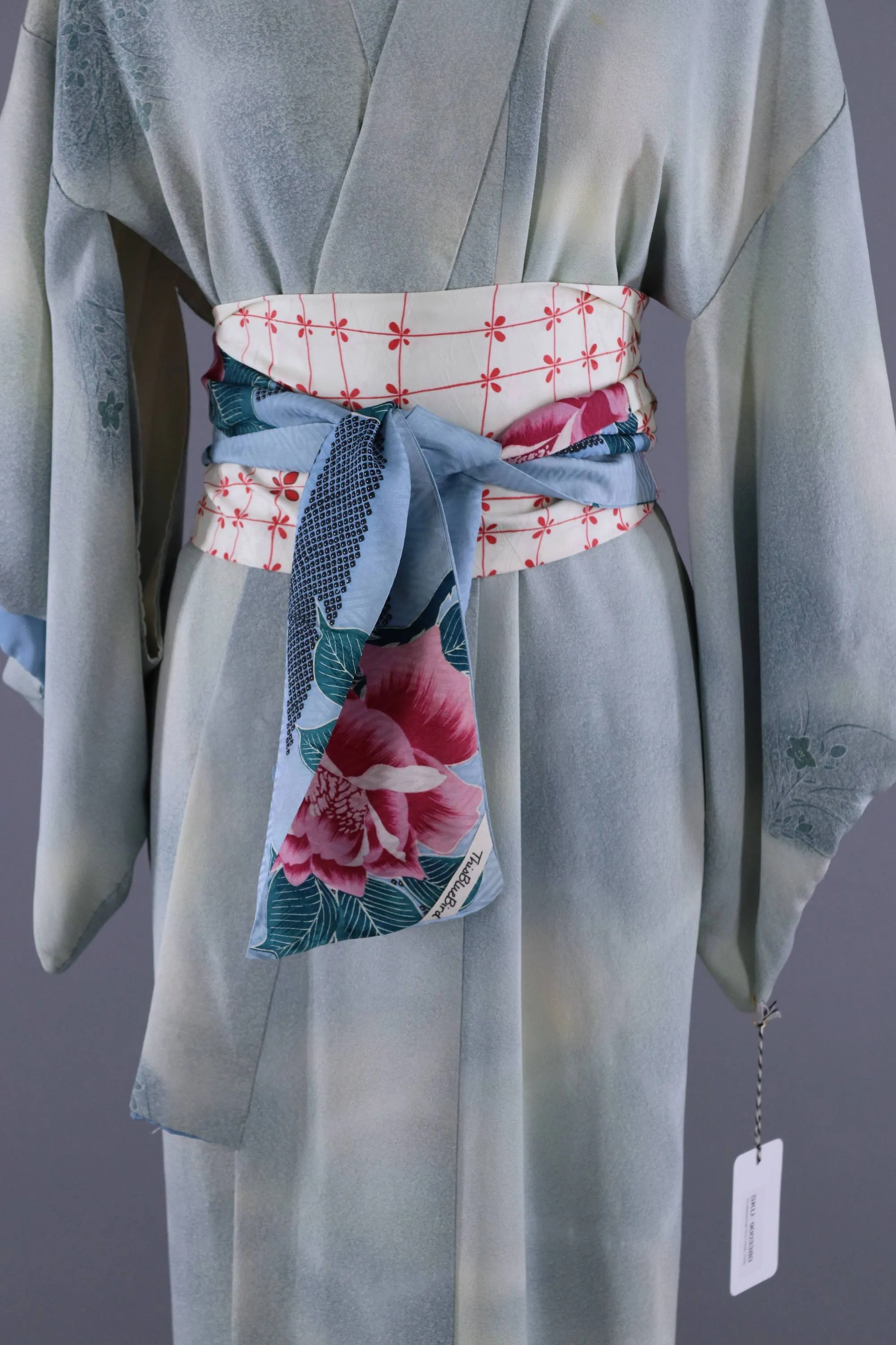 Vintage 1960s Silk Kimono Robe / Blue Ivory Ombre Floral