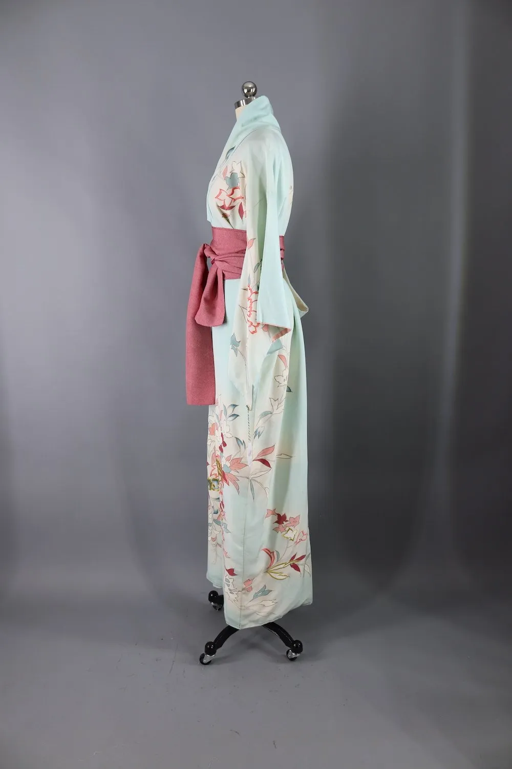 Vintage Silk Kimono Robe / Light Blue and Pink Embroidered Floral Print